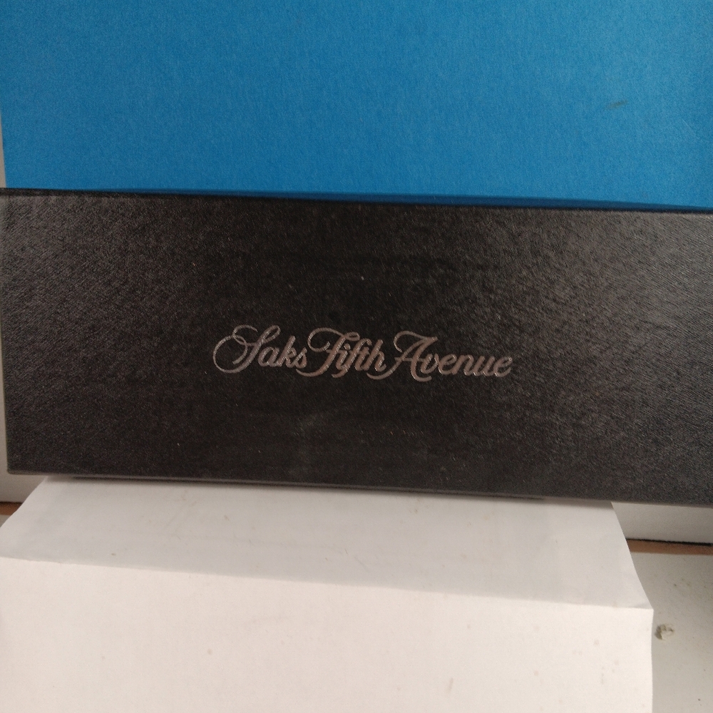 Saks Fifth Avenue Box